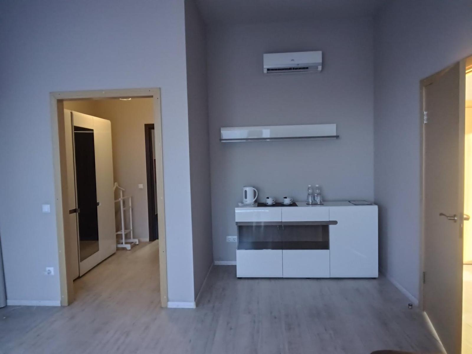 Gosudar Hotel Kropyvnytskyj Exteriör bild